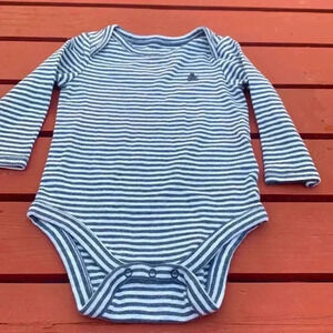 Five for 25 Gap NWOT soft 100% cotton long sleeve onesie,  white w gray stripes
